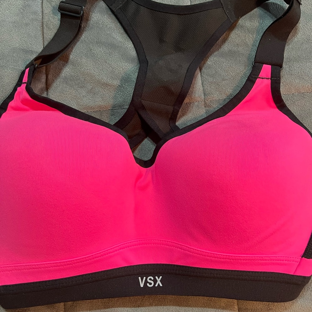 Victoria Sport by Victoria’s Secret sports bra